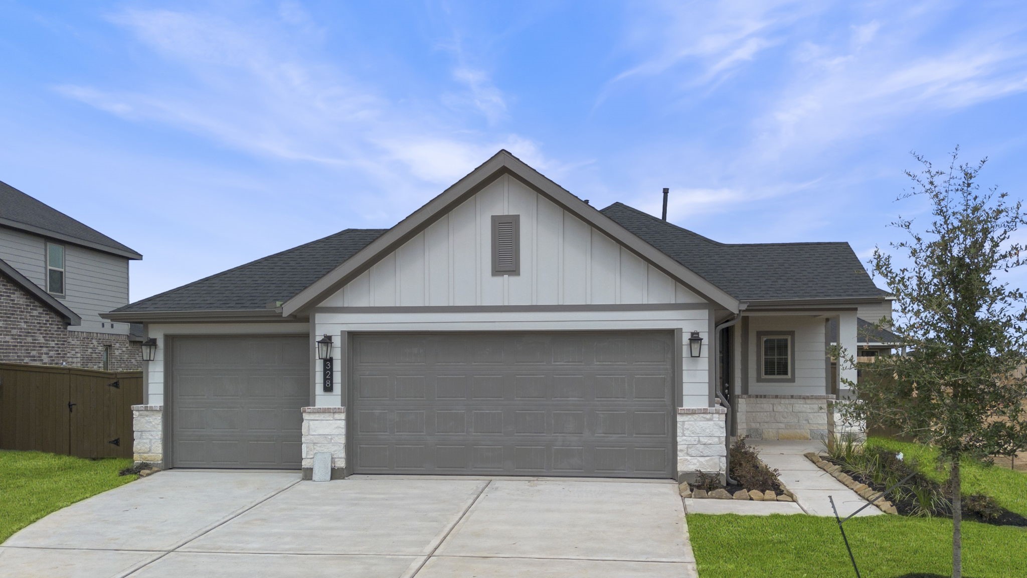 328 Gambels Quail Road Hempstead, TX 77445 - Photo 2 of 27