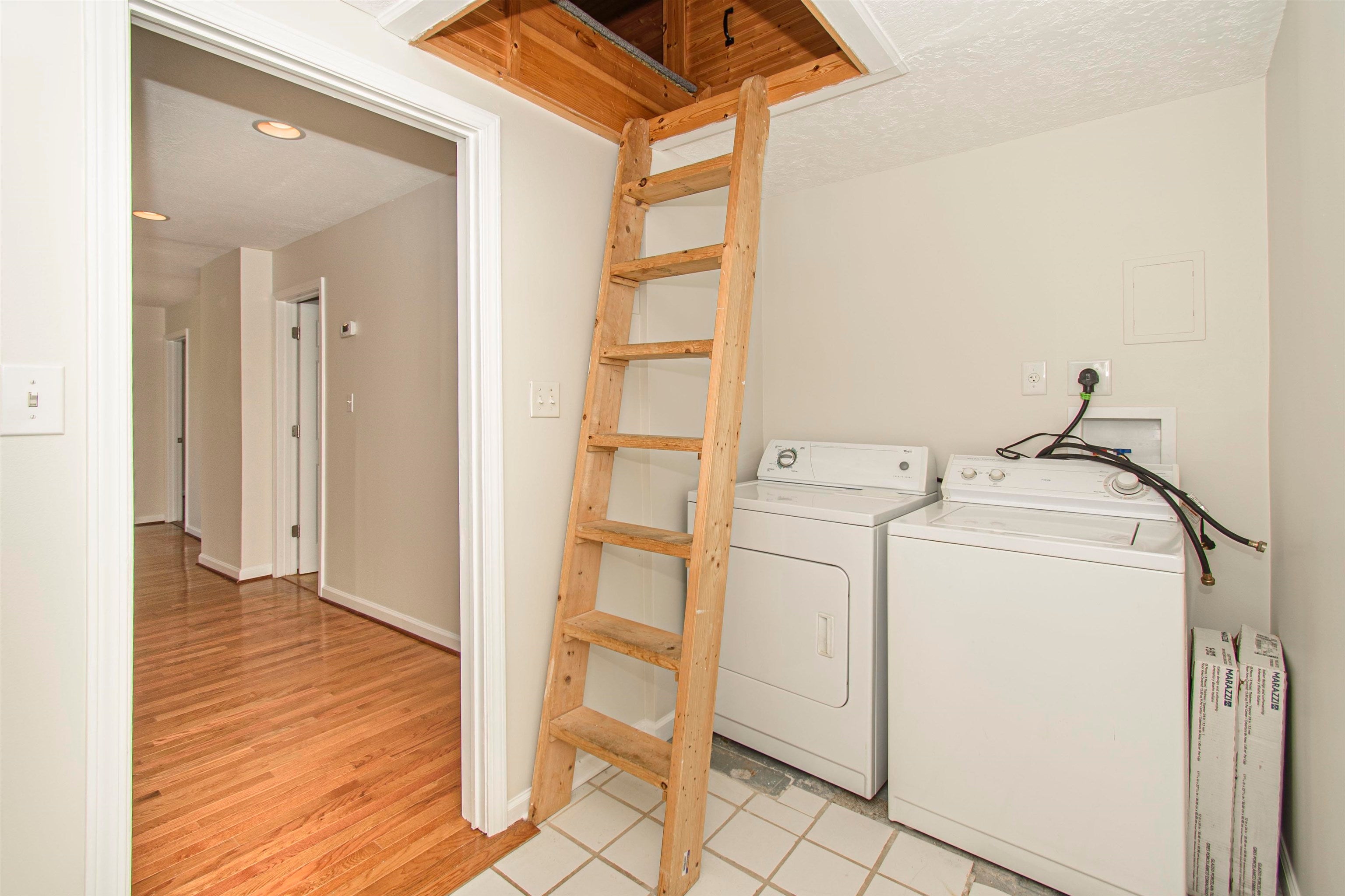 711 Ellett Road Blacksburg, VA 24060 - Photo 27 of 29 Gallery Image 27