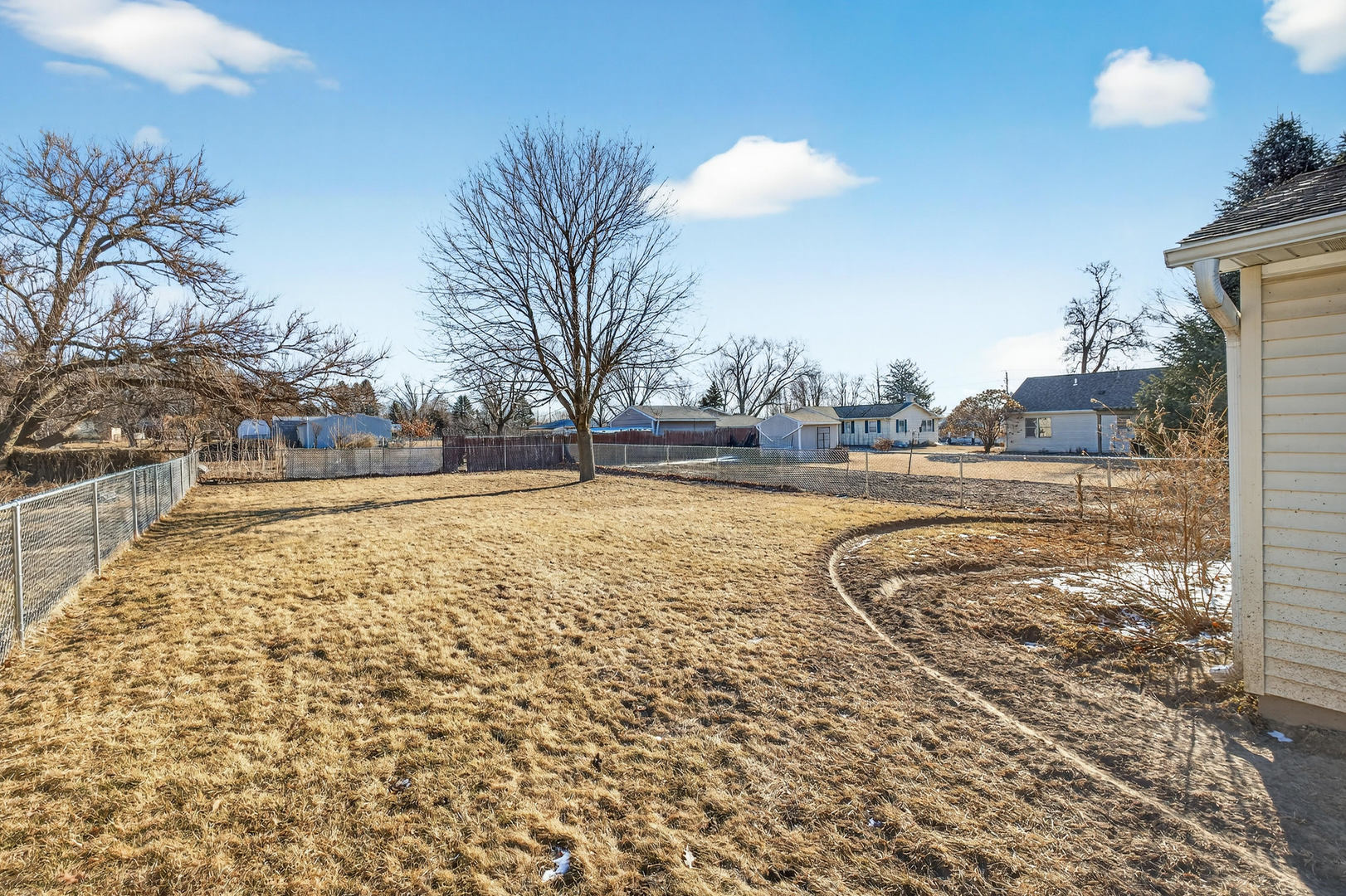 3285 Moencks Road Bettendorf, IA 52722 - Photo 5 of 20 Gallery Image 5