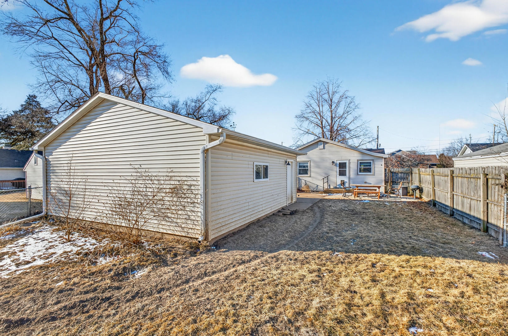 3285 Moencks Road Bettendorf, IA 52722 - Photo 6 of 20 Gallery Image 6