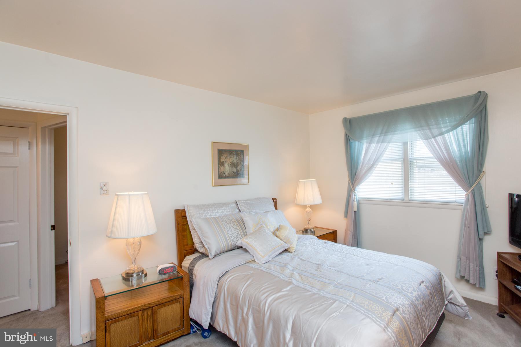 1158 Medway Road Philadelphia, PA 19115 - Photo 21 of 60