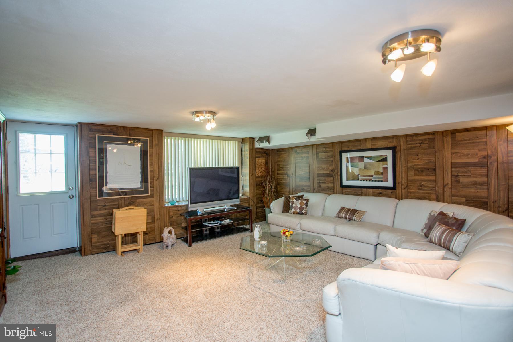 1158 Medway Road Philadelphia, PA 19115 - Photo 36 of 60
