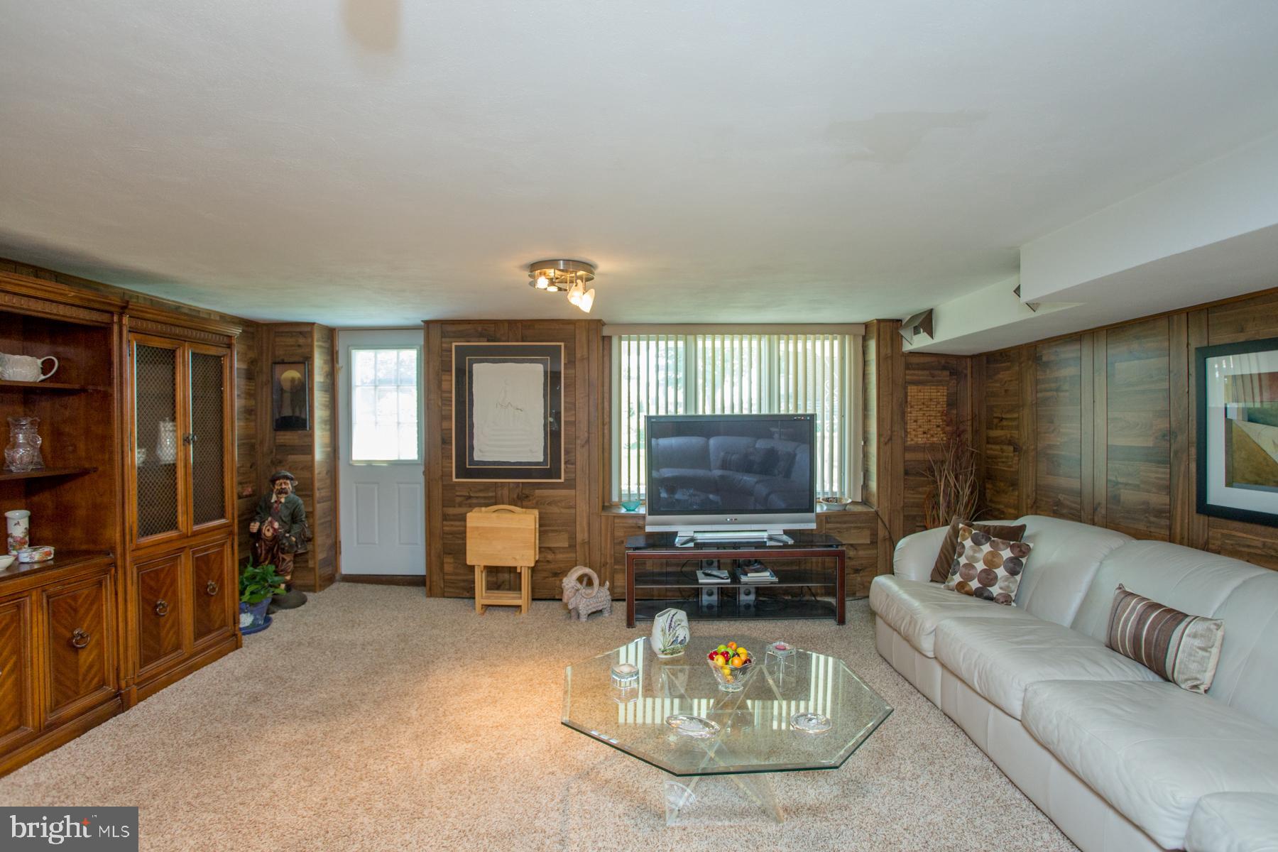 1158 Medway Road Philadelphia, PA 19115 - Photo 39 of 60