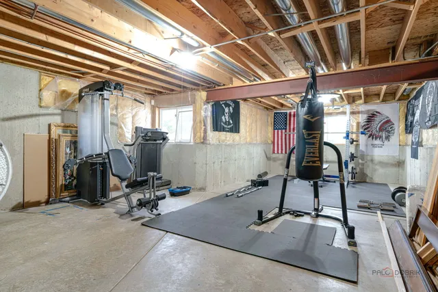 $499,999 | 683 Niagara Drive, Volo, IL 60073