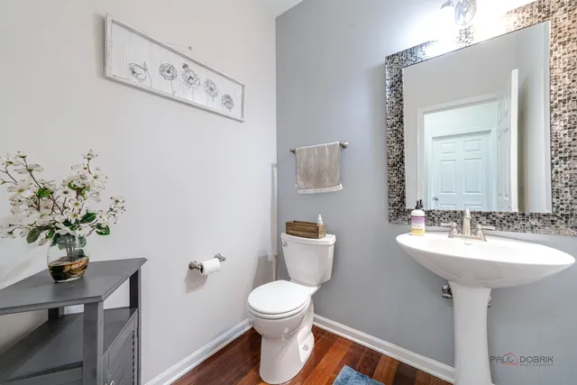 $499,999 | 683 Niagara Drive, Volo, IL 60073