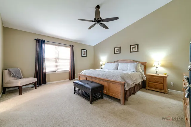 $499,999 | 683 Niagara Drive, Volo, IL 60073