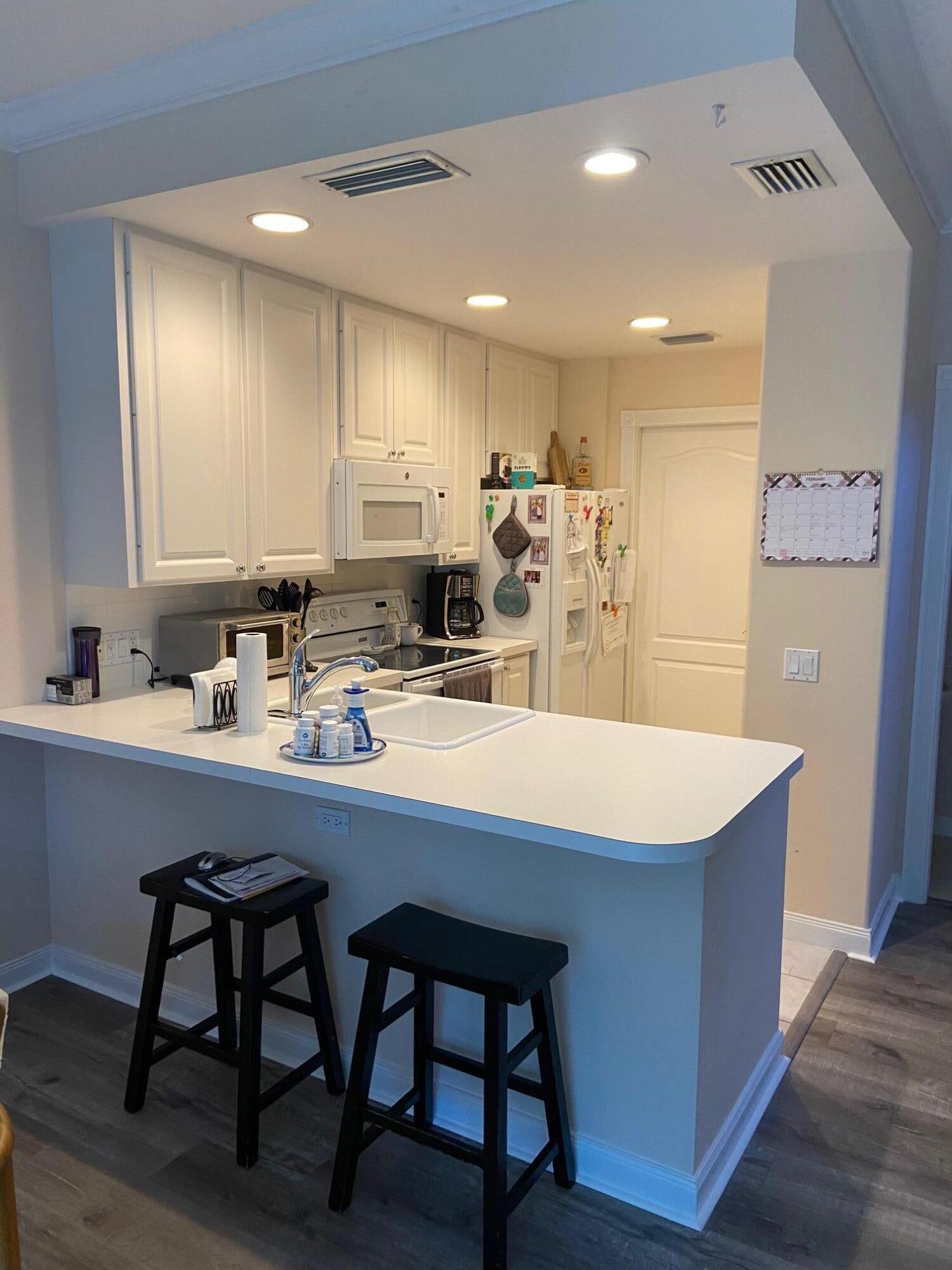 28 Live Oak Circle Tequesta, FL 33469 - Photo 3 of 7 DIMG_0191