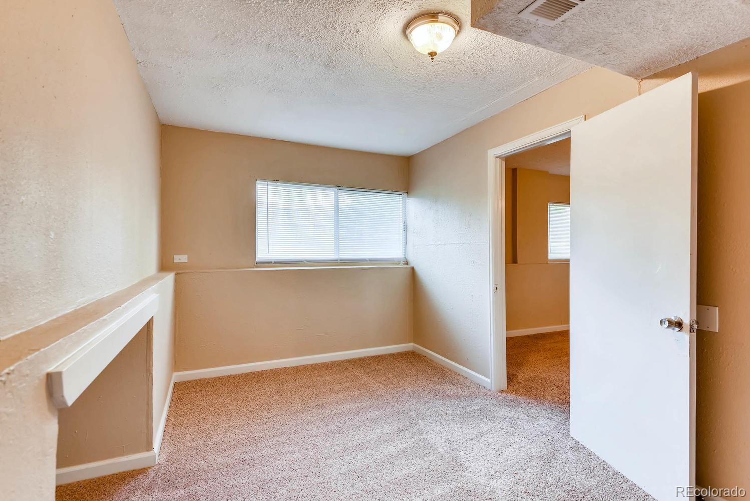 2874 South Genoa Street Aurora, CO 80013 - Photo 16 of 22
