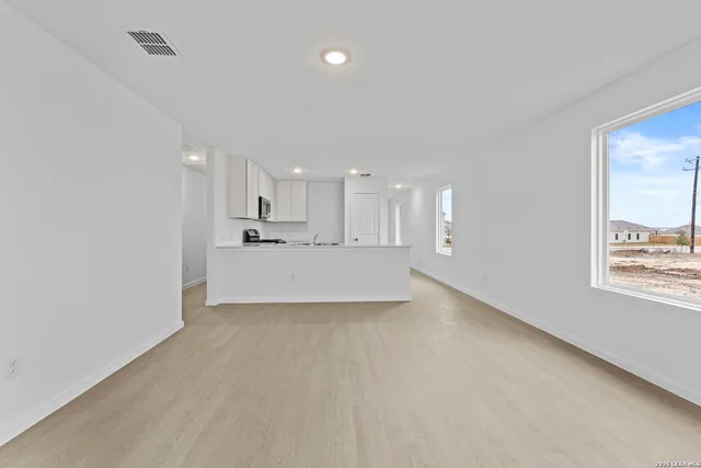 $225,000 | 10016 Besson Boulevard, Converse, TX 78109