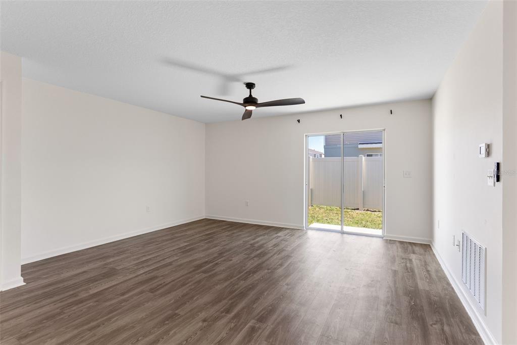 2059 Kentucky Road Sumterville, FL 33585 - Photo 8 of 38