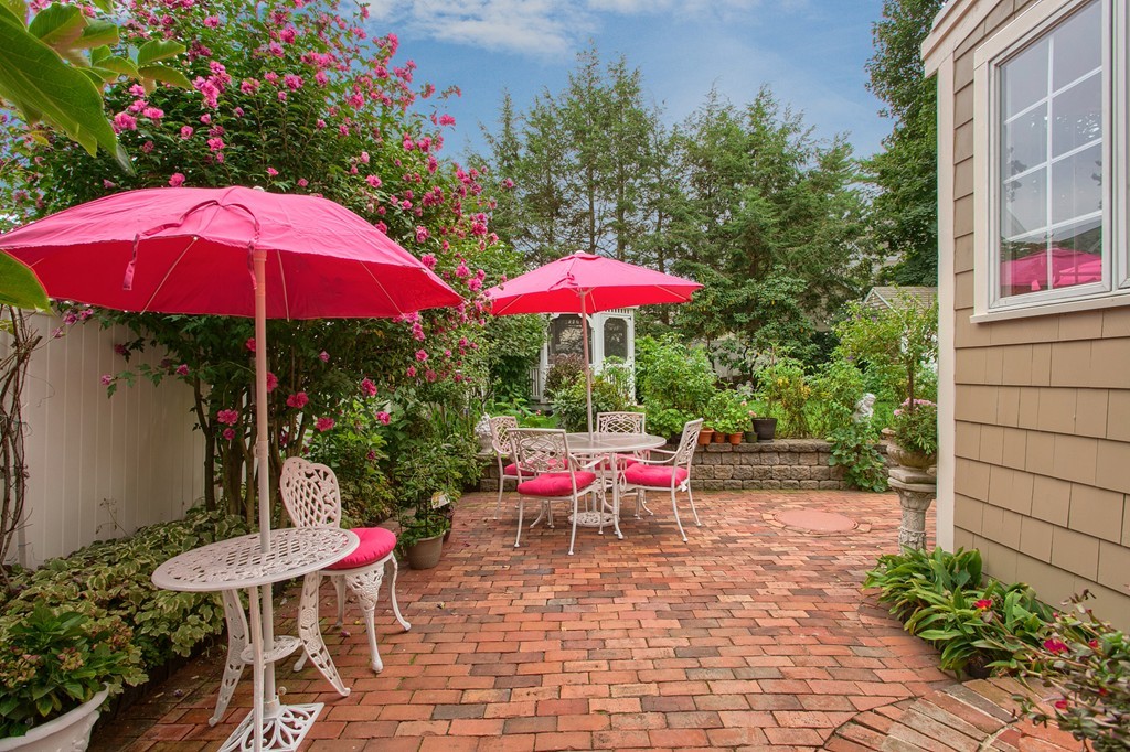 75 Crest Road Lynnfield, MA 01940 - Photo 26 of 26 Gallery Image 26