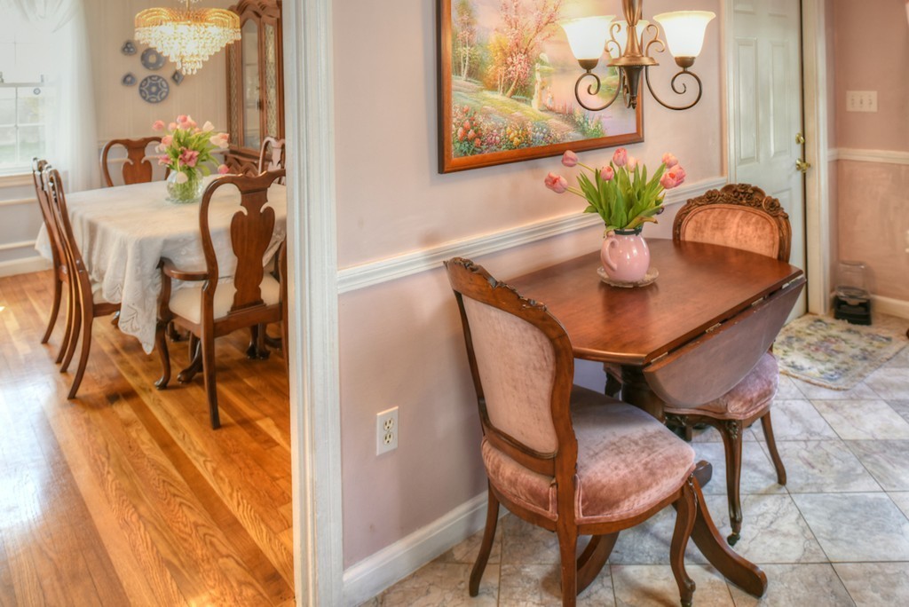 75 Crest Road Lynnfield, MA 01940 - Photo 9 of 26 Gallery Image 9