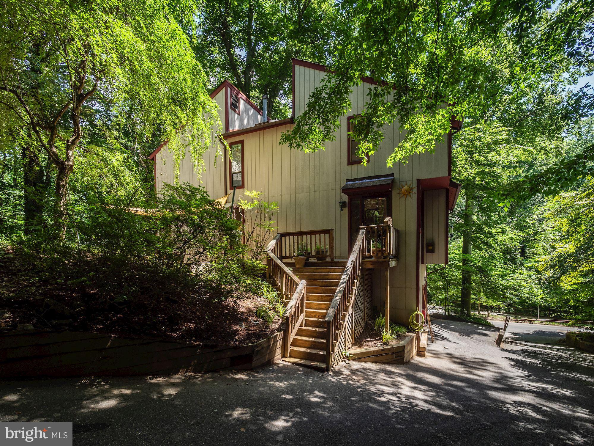 201 Hilltop Road Silver Spring, MD 20910 - Photo 3 of 62