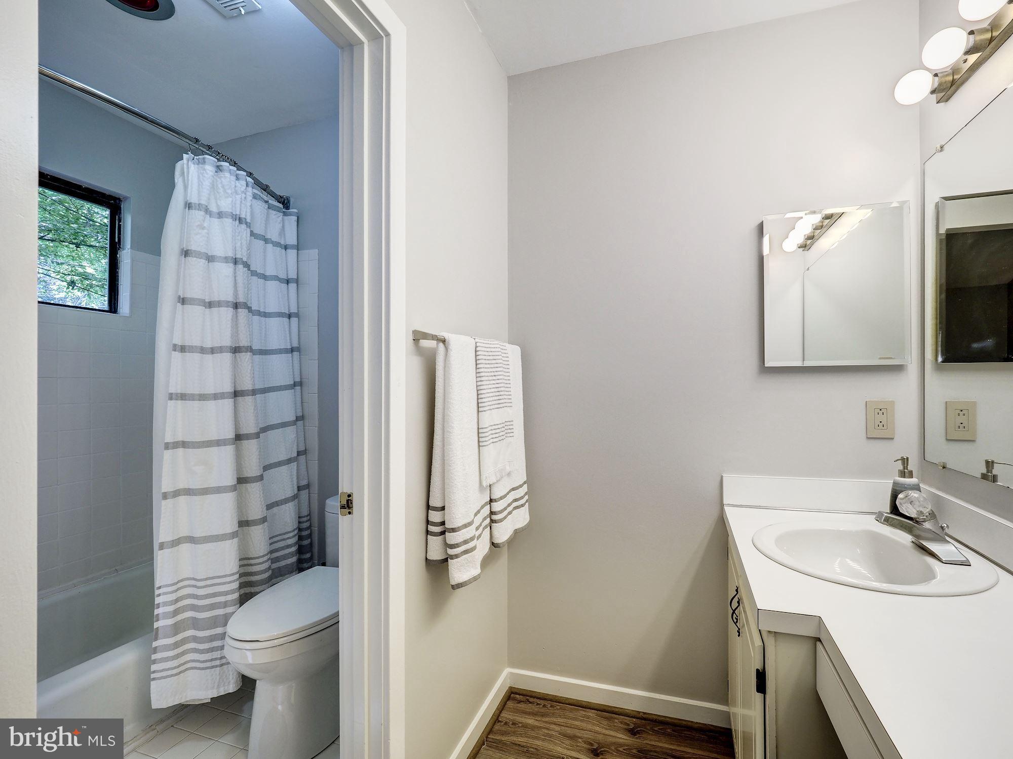 201 Hilltop Road Silver Spring, MD 20910 - Photo 39 of 62