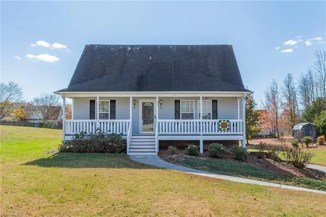 $309,900 | 637 Sunset Ridge Lane, Lexington, NC 27295