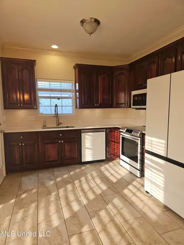 $2,200 | 7726 Falcon Circle West, Ocean Springs, MS 39564