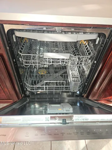 $2,200 | 7726 Falcon Circle West, Ocean Springs, MS 39564