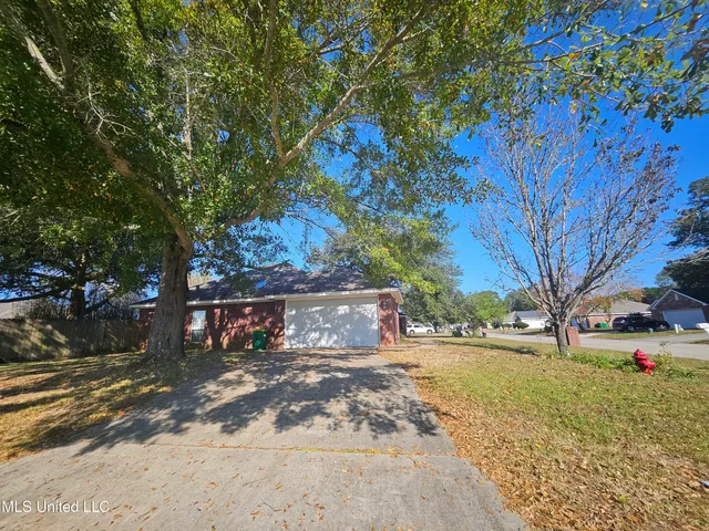 $2,200 | 7726 Falcon Circle West, Ocean Springs, MS 39564