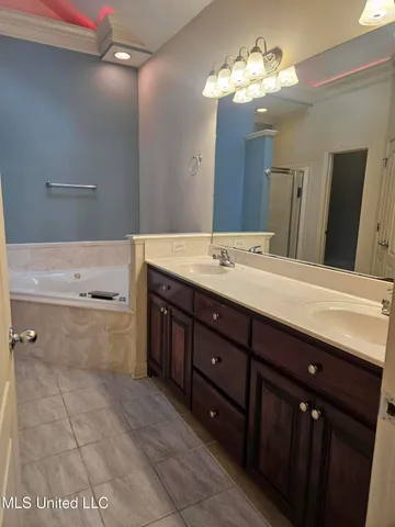 $2,200 | 7726 Falcon Circle West, Ocean Springs, MS 39564