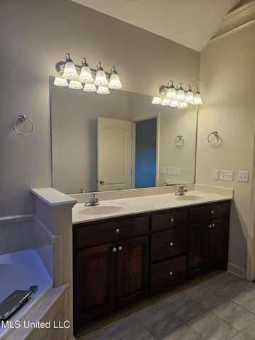 $2,200 | 7726 Falcon Circle West, Ocean Springs, MS 39564