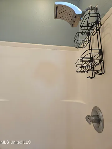 $2,200 | 7726 Falcon Circle West, Ocean Springs, MS 39564