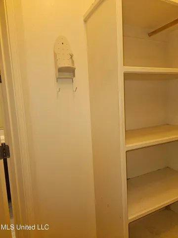 $2,200 | 7726 Falcon Circle West, Ocean Springs, MS 39564