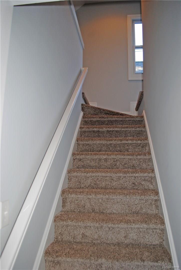 877 Columbia Road Berkley, MI 48072 - Photo 19 of 29 DSC_0597.jpg