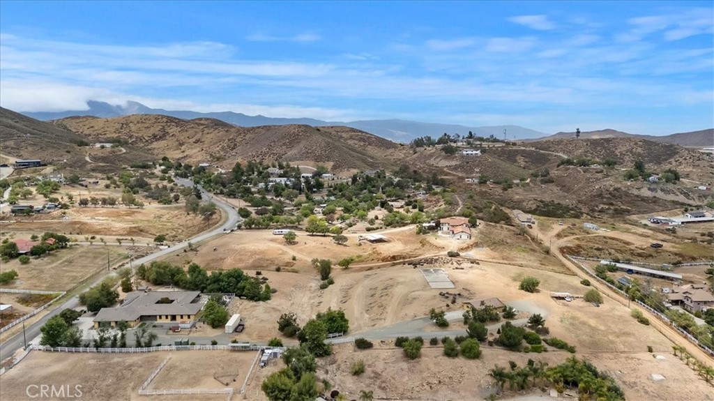 16420 Rocky Glen Road Perris, CA 92570 - Photo 68 of 74 a view of a city with mountains in the background