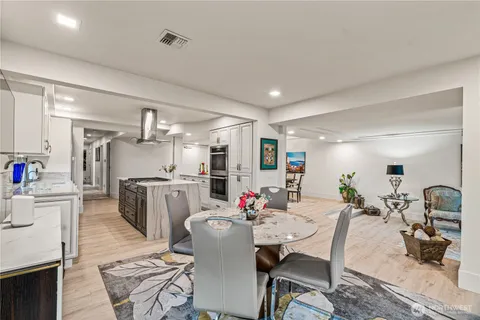 $2,183,888 | 101 99th Avenue Northeast, Unit 101, Bellevue, WA 98004