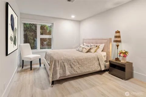 $2,183,888 | 101 99th Avenue Northeast, Unit 101, Bellevue, WA 98004