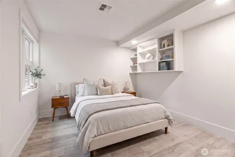 $2,183,888 | 101 99th Avenue Northeast, Unit 101, Bellevue, WA 98004