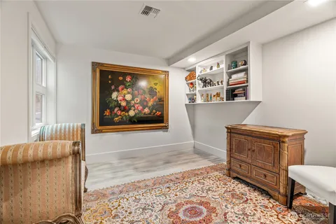 $2,183,888 | 101 99th Avenue Northeast, Unit 101, Bellevue, WA 98004