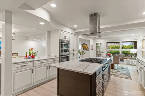 $2,183,888 | 101 99th Avenue Northeast, Unit 101, Bellevue, WA 98004