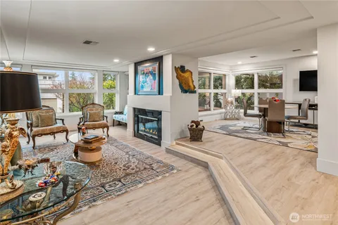 $2,183,888 | 101 99th Avenue Northeast, Unit 101, Bellevue, WA 98004