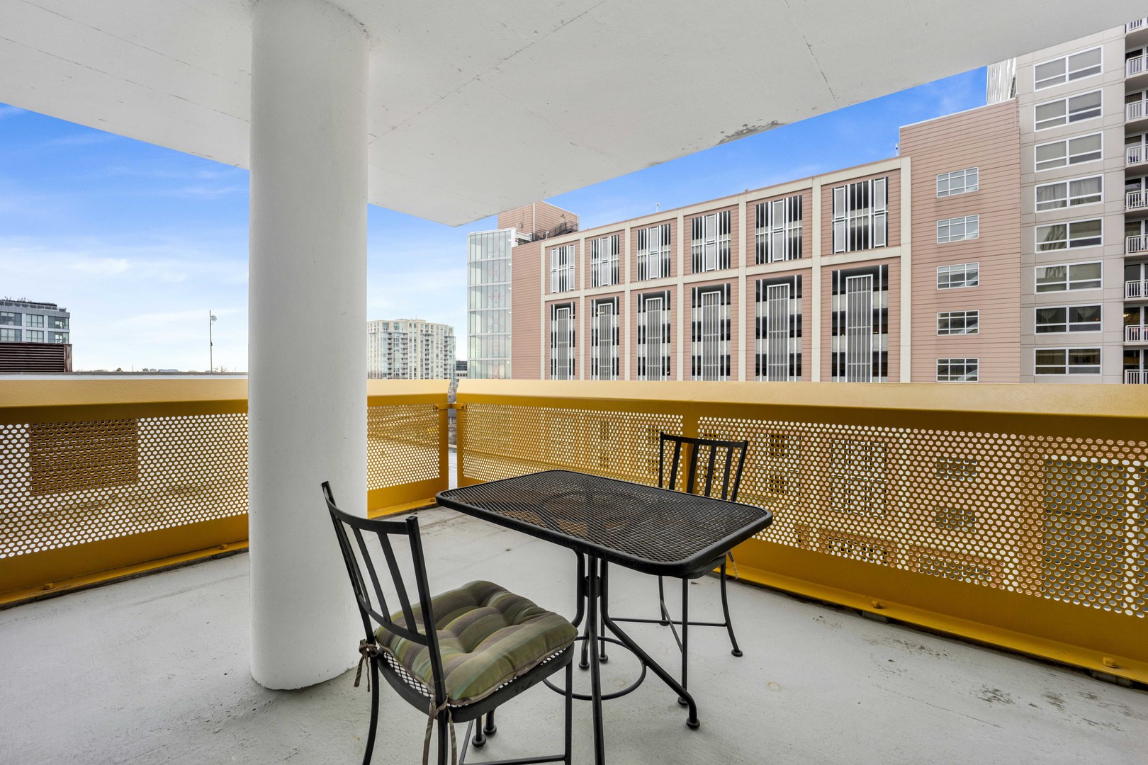 1580 Sherman Avenue, Unit 906 Evanston, IL 60201 - Photo 25 of 35