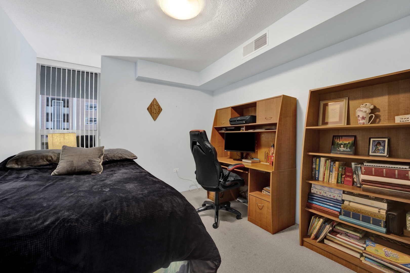 1580 Sherman Avenue, Unit 906 Evanston, IL 60201 - Photo 29 of 35