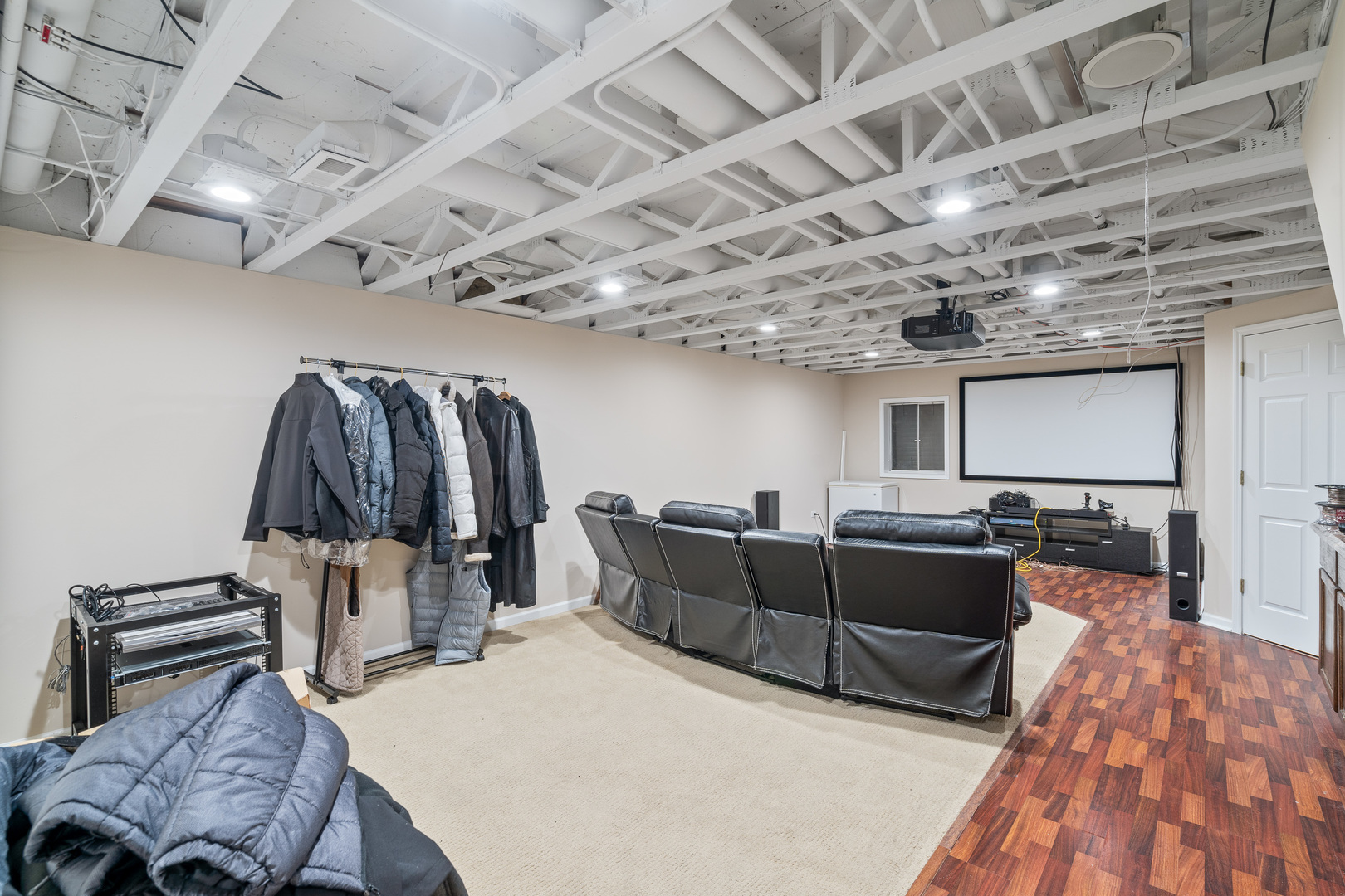 413 Ballard Drive Algonquin, IL 60102 - Photo 17 of 35 a view of livingroom with furniture