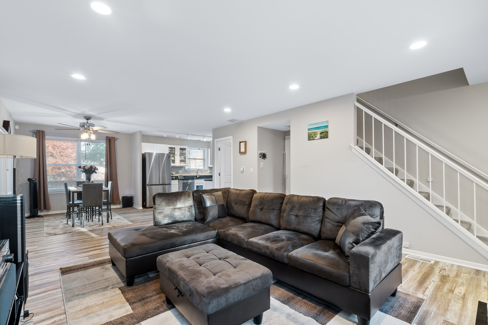413 Ballard Drive Algonquin, IL 60102 - Photo 3 of 35 a living room with furniture and wooden floor