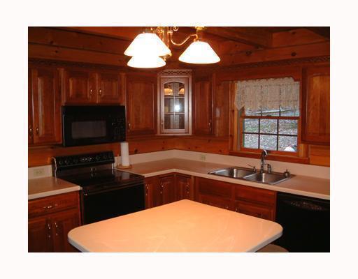 263 Moscow Road Waynesburg, PA 15370 - Photo 4 of 8 Kitchen.