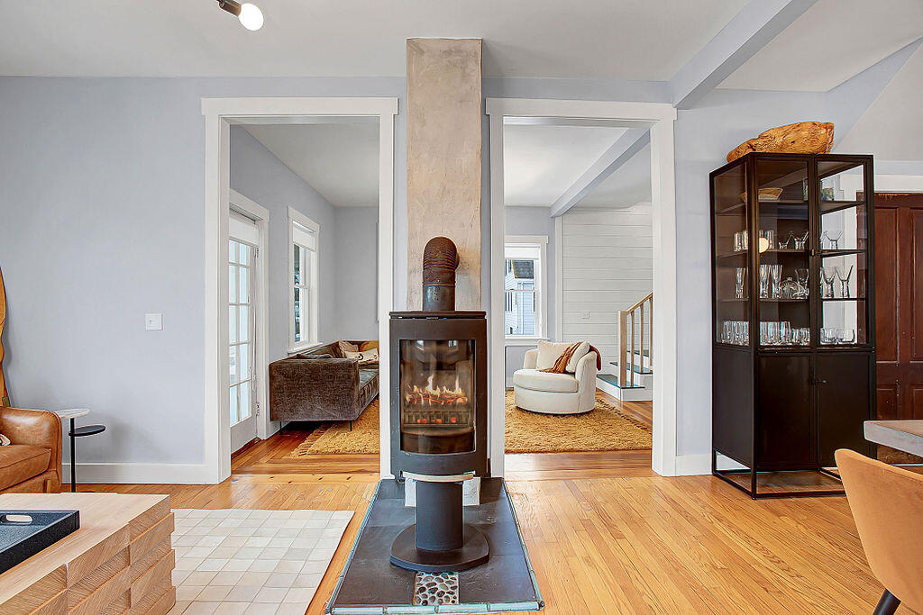 202 Two Lights Road Cape Elizabeth, ME 04107 - Photo 11 of 38 11