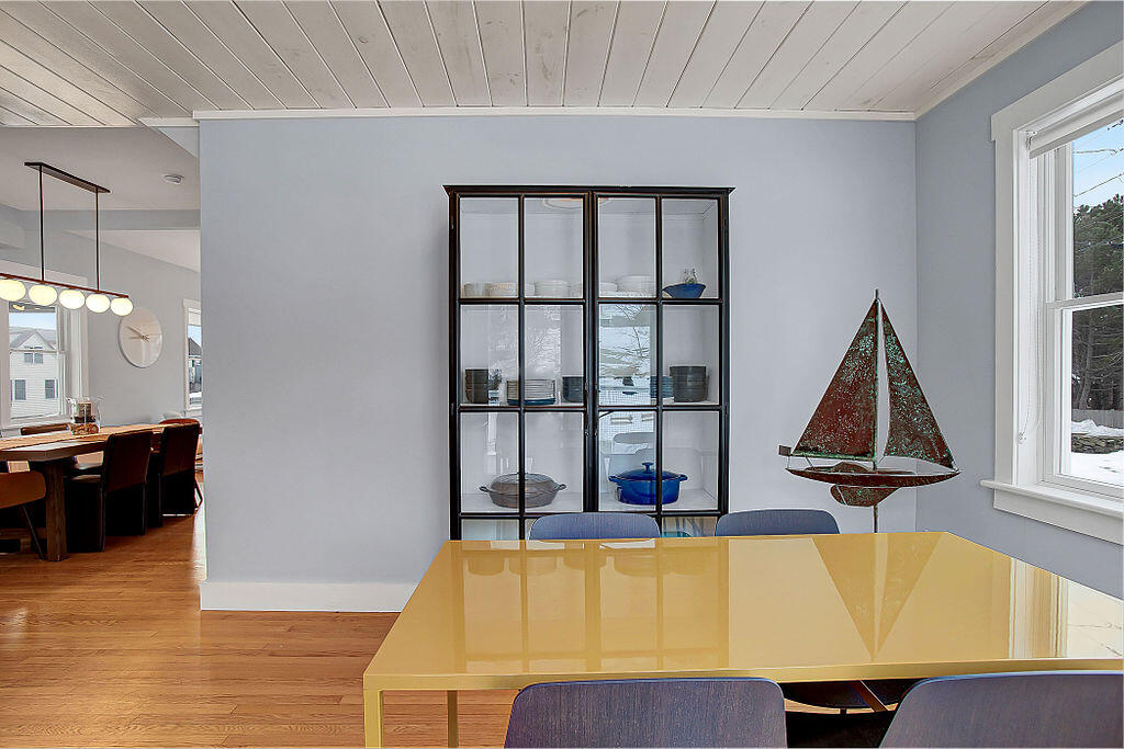 202 Two Lights Road Cape Elizabeth, ME 04107 - Photo 16 of 38 16