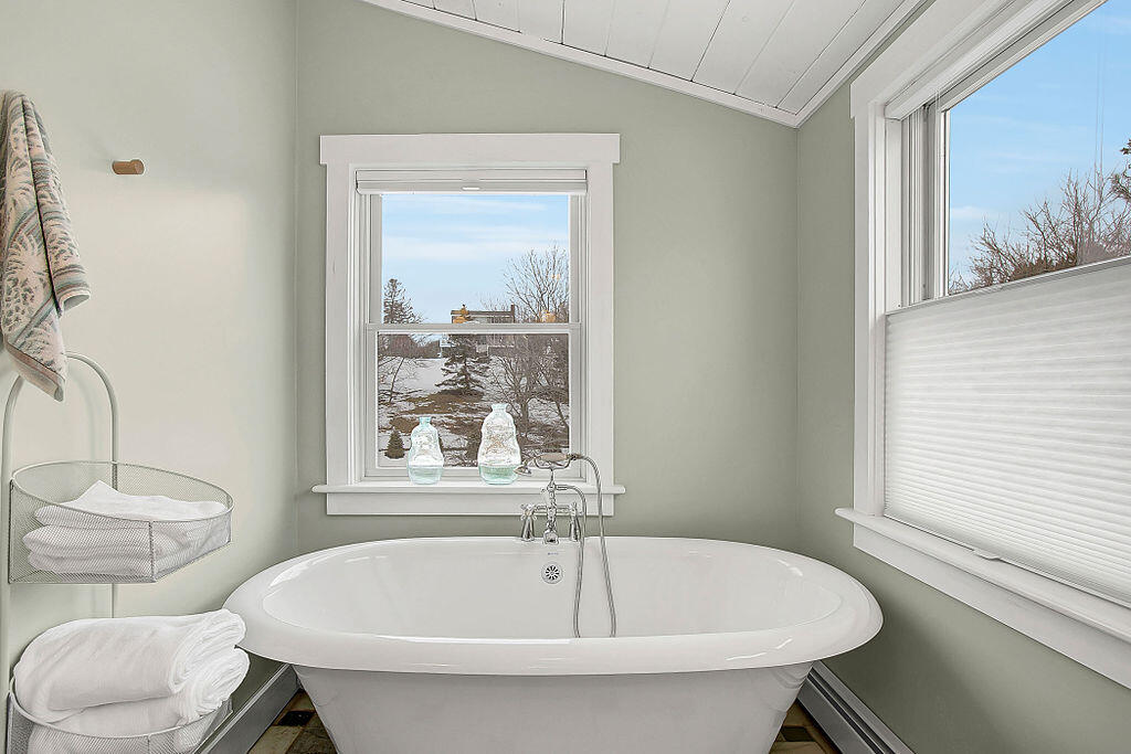 202 Two Lights Road Cape Elizabeth, ME 04107 - Photo 31 of 38 31