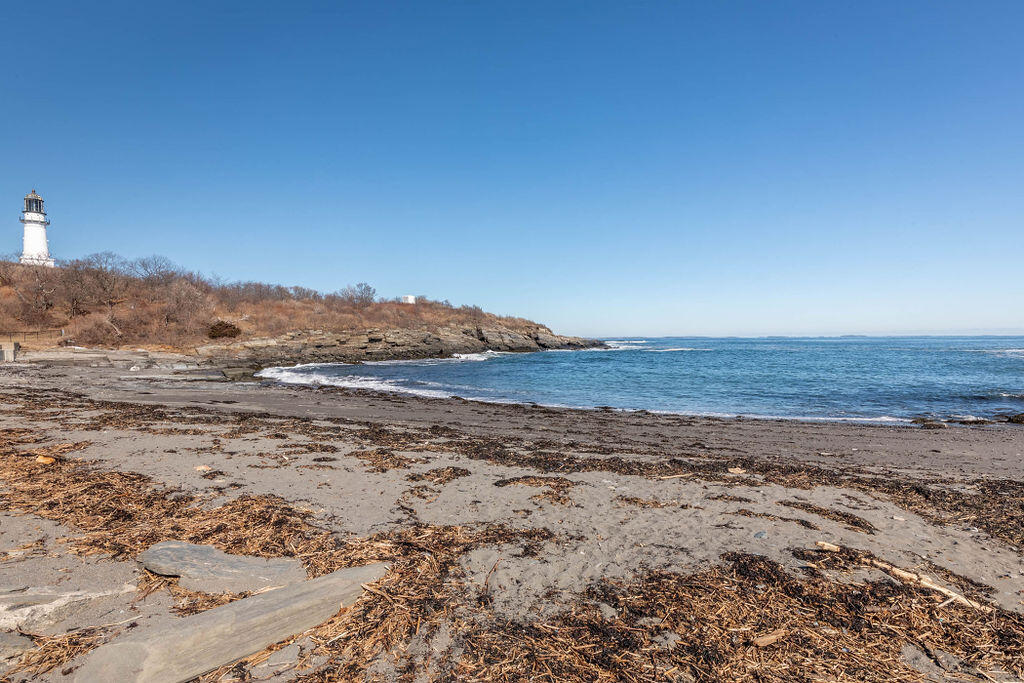 202 Two Lights Road Cape Elizabeth, ME 04107 - Photo 36 of 38 36