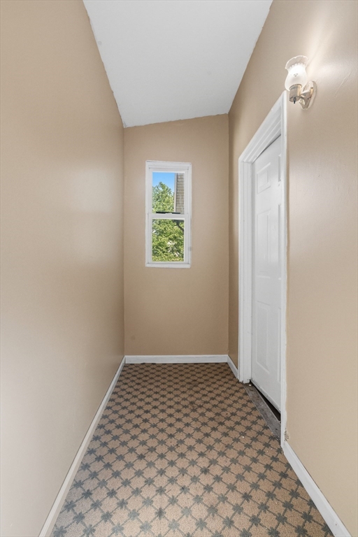 59 Waverly Street, Unit 2 Springfield, MA 01107 - Photo 3 of 17 Gallery Image 3