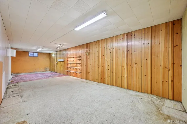 a view of livingroom with hardwood