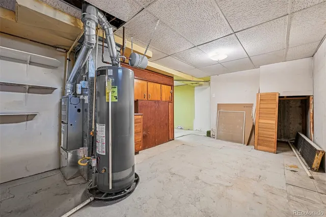 a view of a storage & utility room