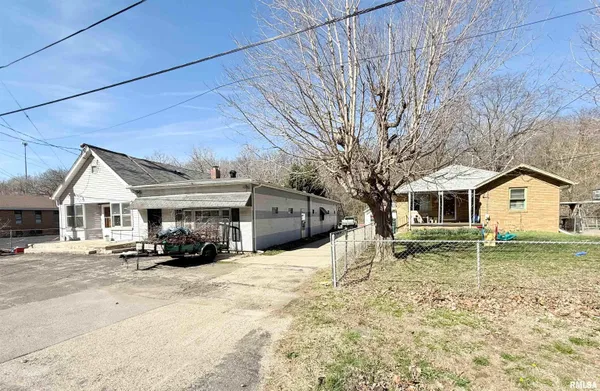 $199,900 | 1333-1337 Meadow Avenue, East Peoria, IL 61611