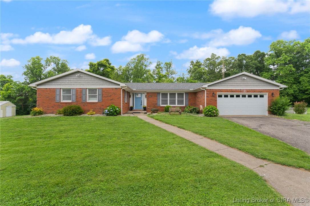 4225 Moberly Road!