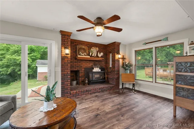 $750,000 | 4225-4229 North Moberly Road Northwest, Depauw, IN 47115