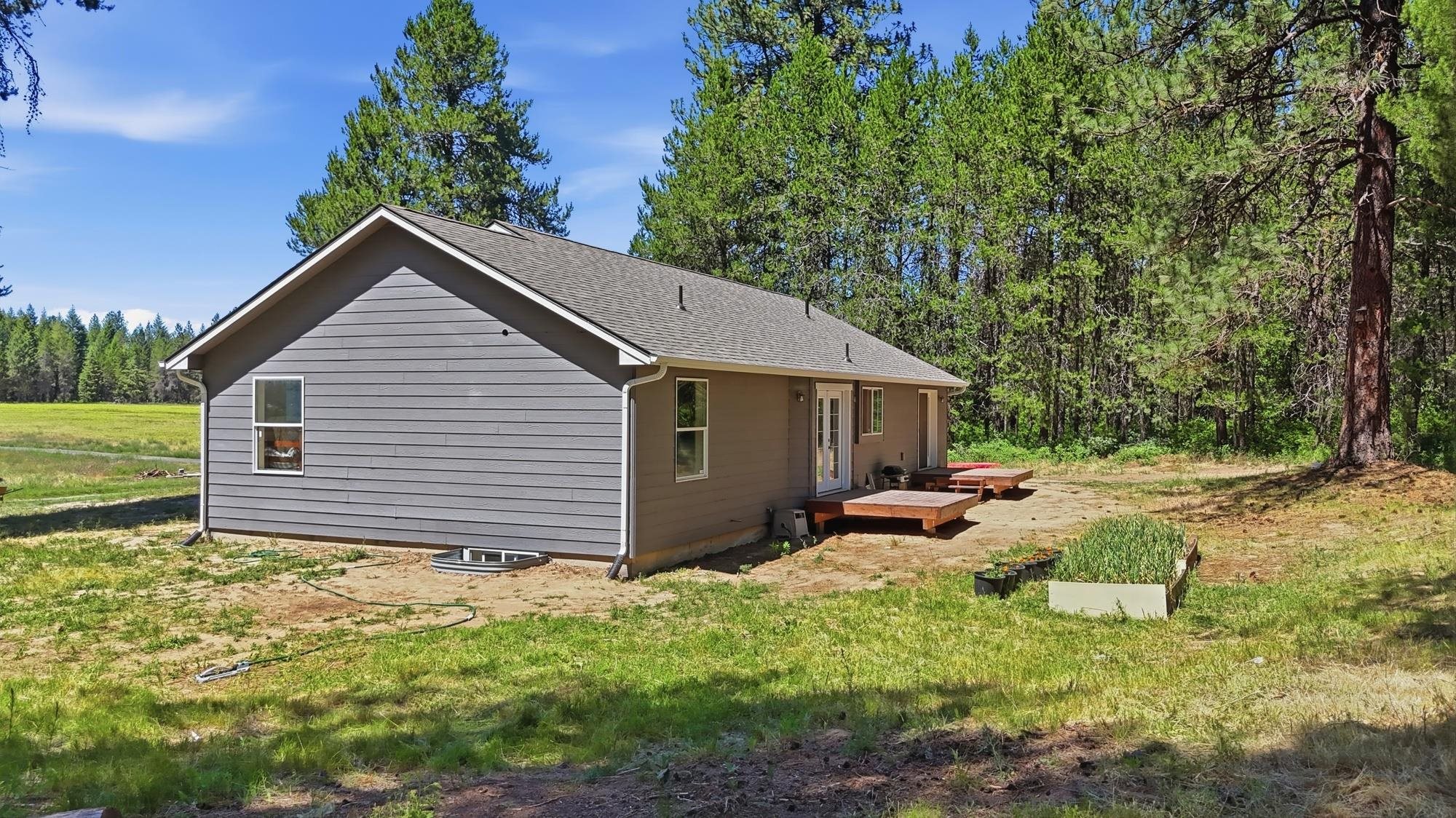 37106 North Muehle Road Elk, WA 99009 - Photo 26 of 32